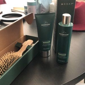 Monat Kushion Set